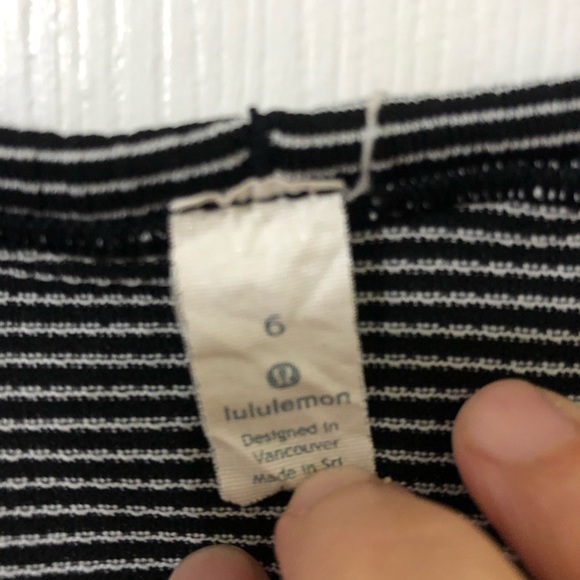 Lululemon swiftly tech black and white stripe tank - Picture 7 of 7